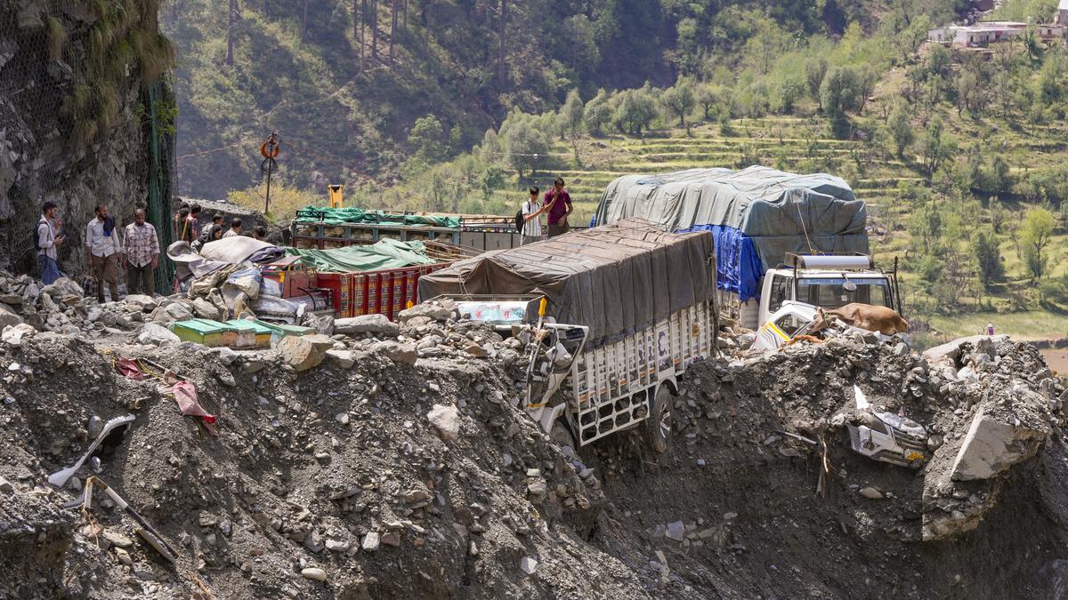 7 killed in landslide in Jammu and Kashmir as rain toll hits 21