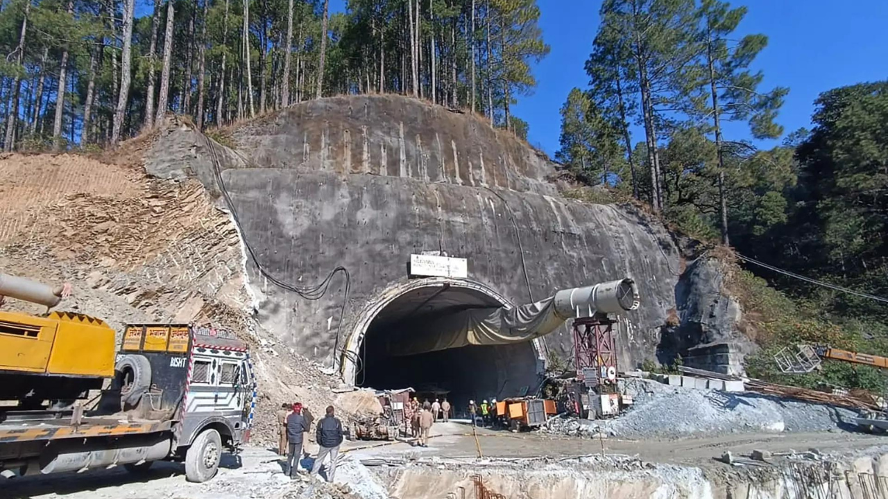 What caused the tunnel disaster in Sikkim’s Namchi? How did 25 people die? Why is methane trapped in mountain rocks? Why are the Himalayas fragile?