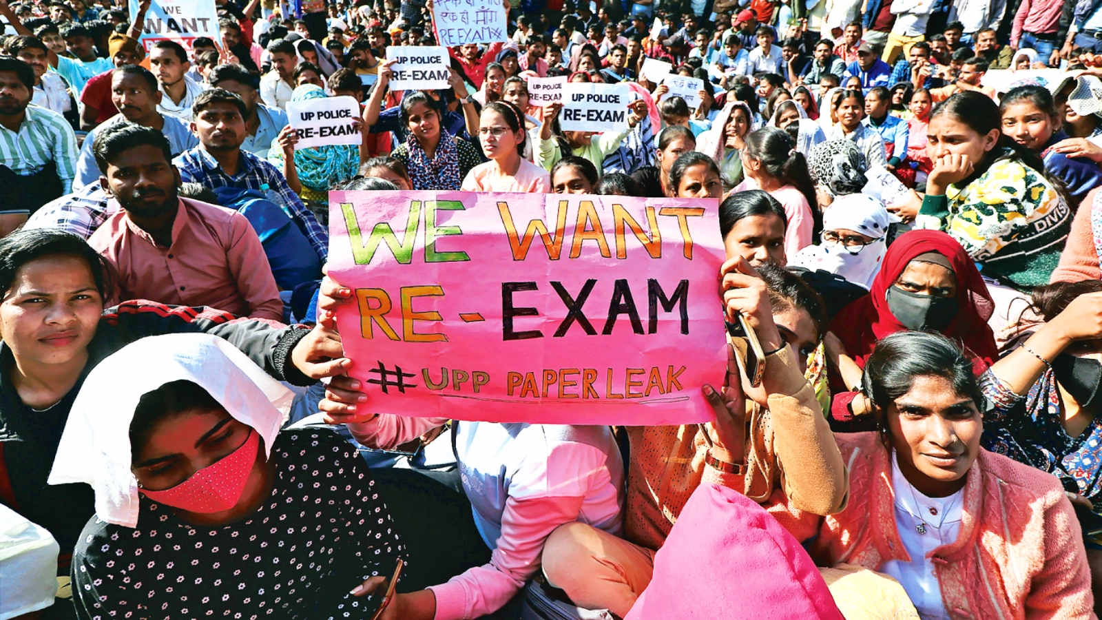 Protesting students are not terrorists, Modi must apologise to them: Rahul